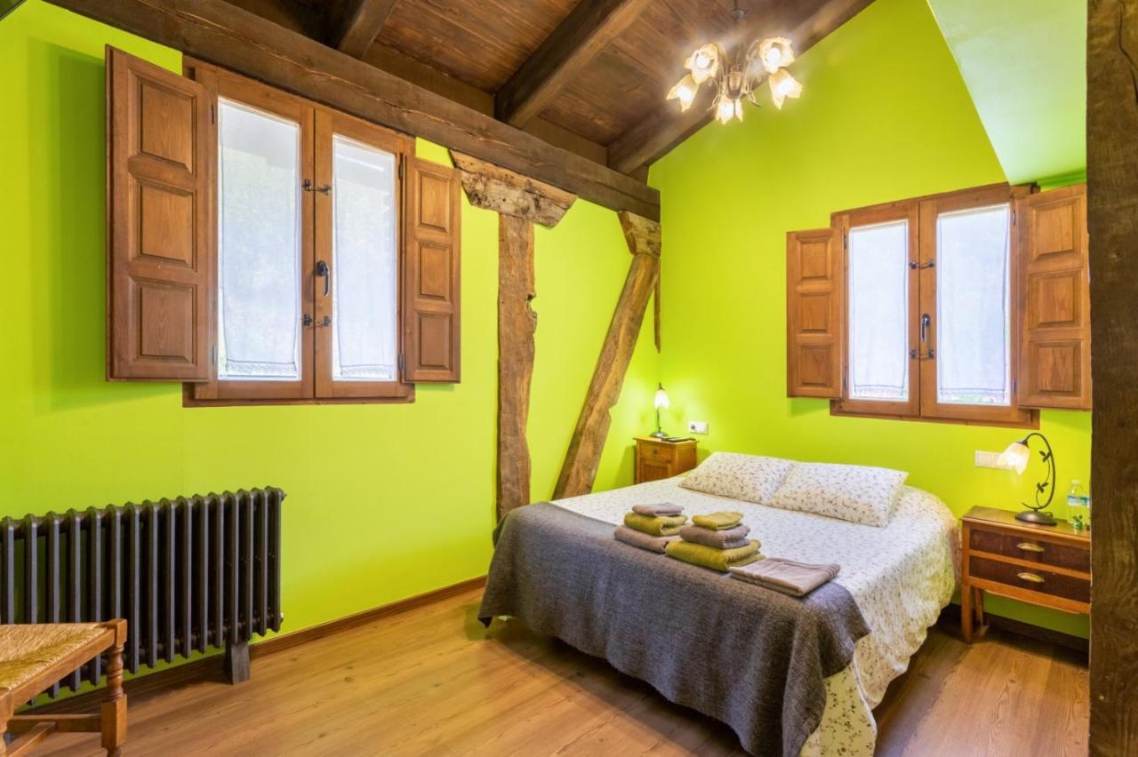منزل الضيف Panzares  في Casa Senderuela المظهر الخارجي الصورة