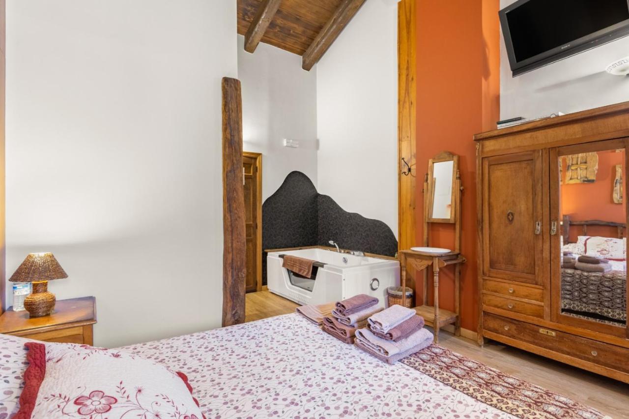 منزل الضيف Panzares  في Casa Senderuela المظهر الخارجي الصورة
