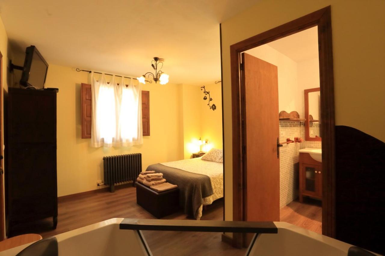 منزل الضيف Panzares  في Casa Senderuela المظهر الخارجي الصورة