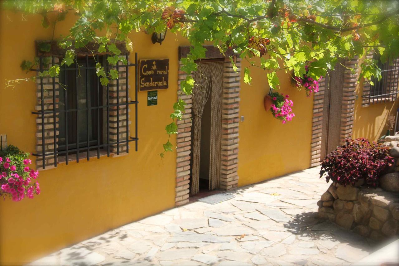 منزل الضيف Panzares  في Casa Senderuela المظهر الخارجي الصورة