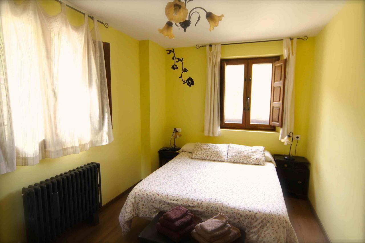 منزل الضيف Panzares  في Casa Senderuela المظهر الخارجي الصورة